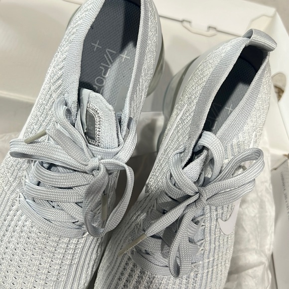 🥳SOLD 🤍NIKE AIR VAPORMAX FLYKNIT 3🤍 - Picture 12 of 17